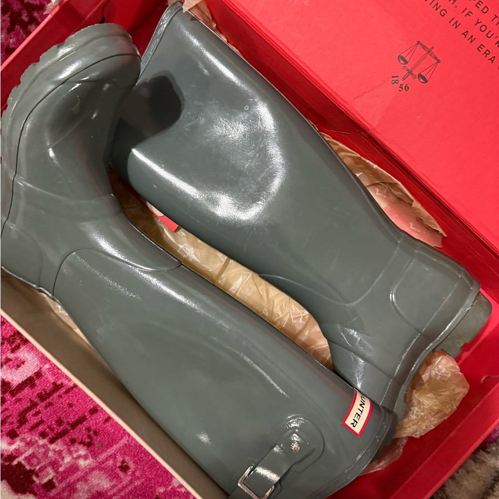 Hunter Women's Charcoal Rain Boots